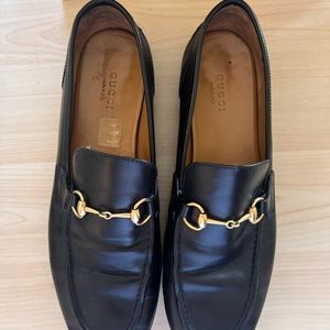 GUCCI- Women’s leather horsebite loafer